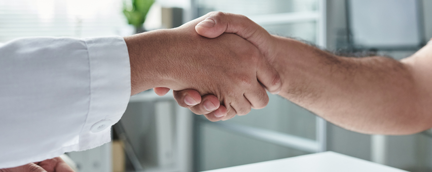 Healthcare professionals learning to integrate regenerative medicine with Physicians Assistance software